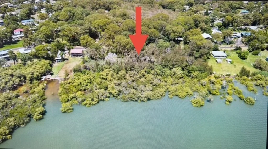 Macleay Island Waterfront Block
