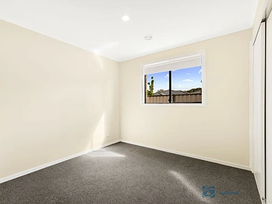 22 Maple Edge Way, Brookfield, VIC 3338, 4 phòng ngủ, 2 phòng tắm, House