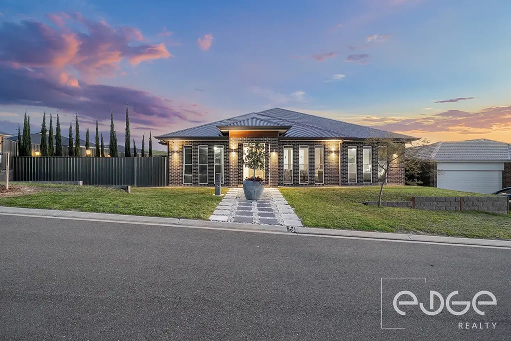 Hillbank 6房  Architecturally Designed Luxury on a Grand Scale!