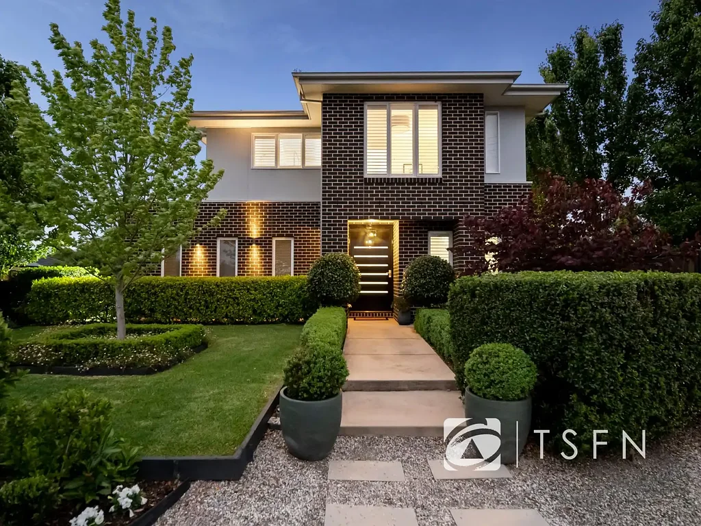 Strathdale 4ਬੈੱਡਰੂਮ Contemporary Elegance Meets Effortless Living