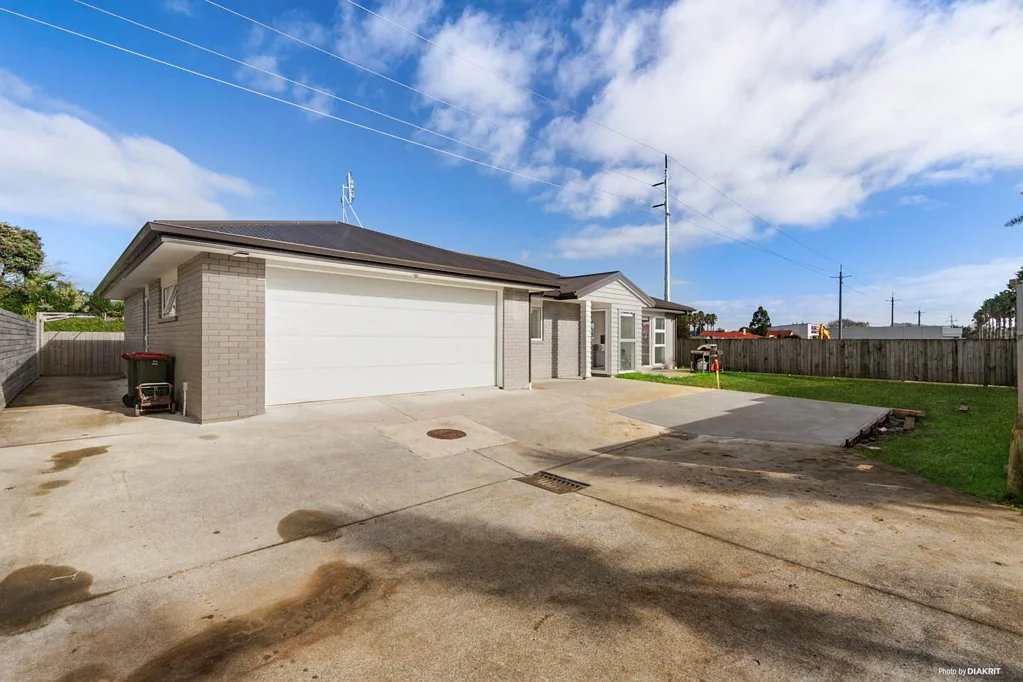 Tuakau 3 Bedroom Welcome to Your New Haven in Tuakau!
