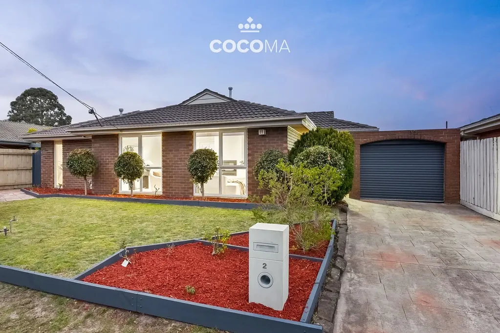 Dingley Village 4ਬੈੱਡਰੂਮ Coco Ma Real Estate Presents: Family Comfort Meets Court-Side Charm!