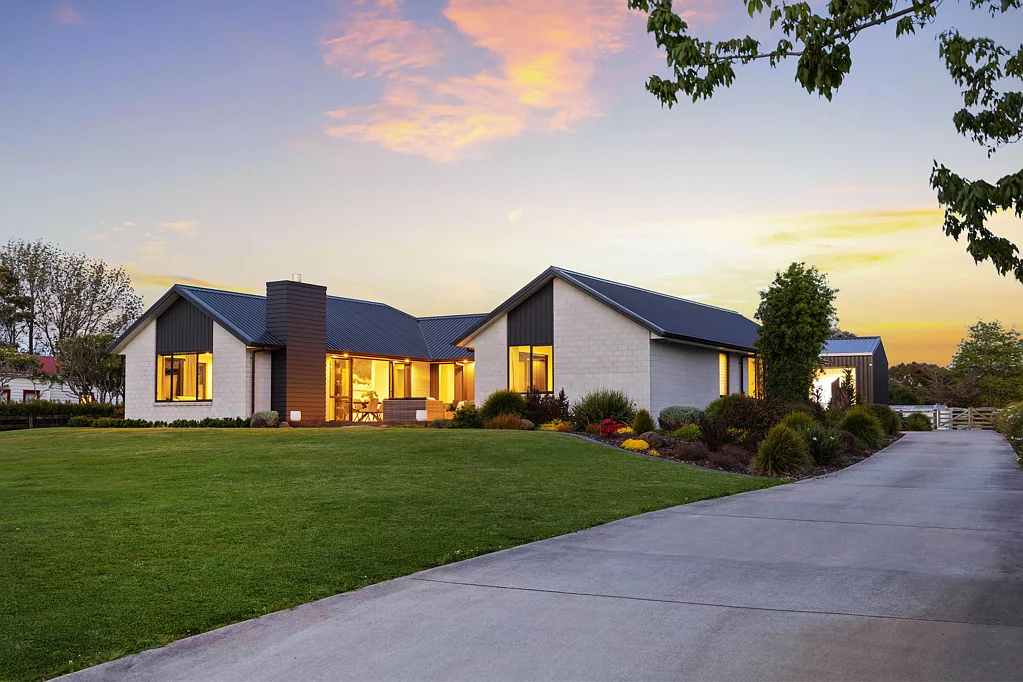 90d Victoria Avenue, Waiuku, Franklin, Auckland
