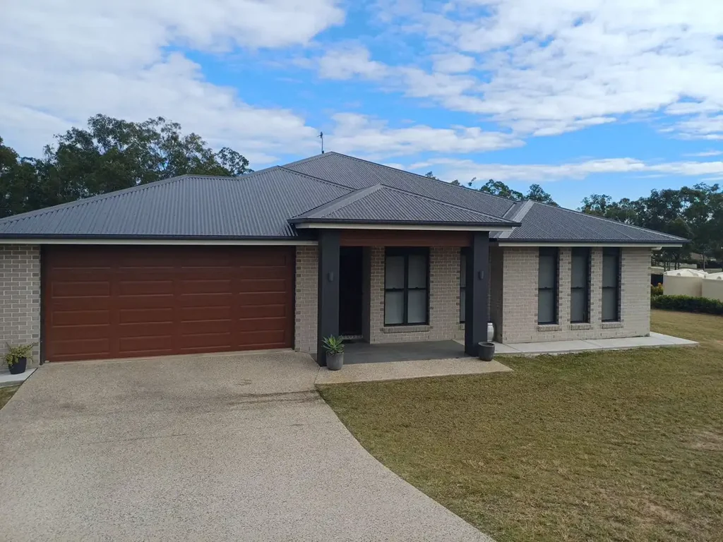 Large Home in Koala Park Estate Gatton