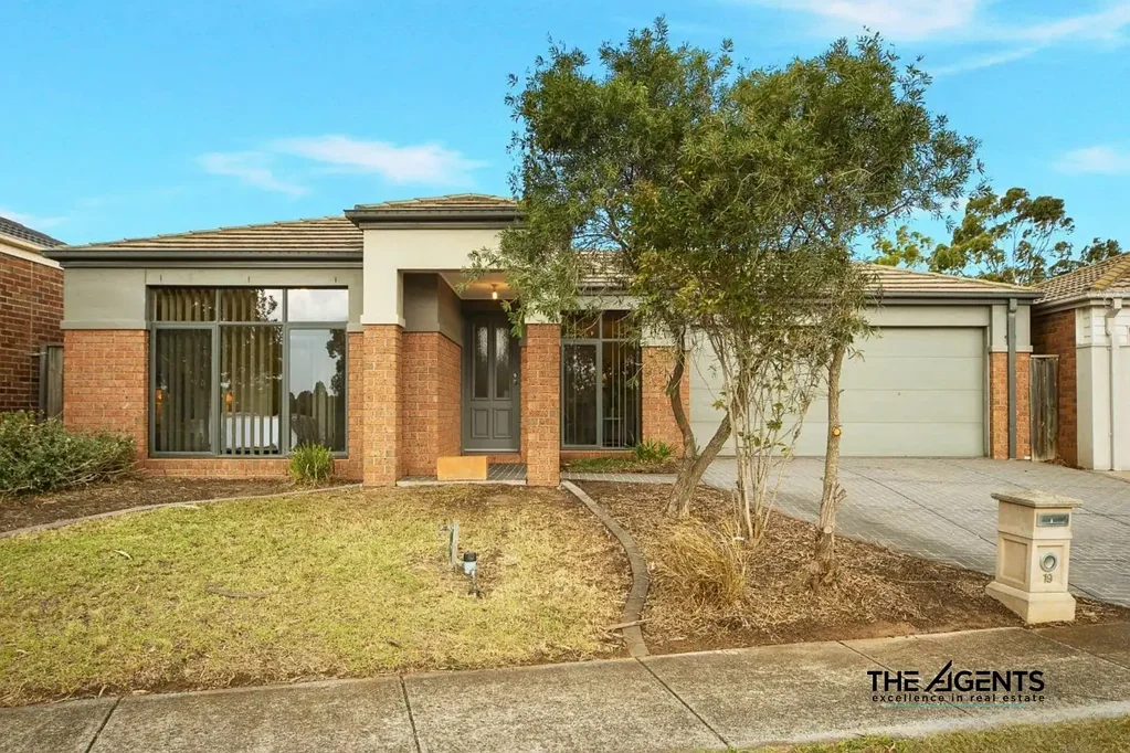 Enjoy Parkland Views from This Spacious Family Retreat