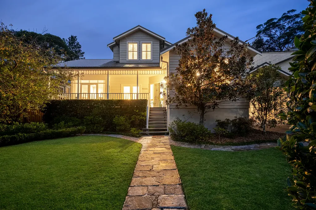 Springwood 3 Bedroom Classic Mountains Charm Meets Family Comfort