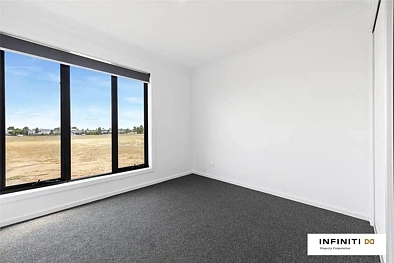 36 Kimzy Cct, Werribee, VIC 3030, 3房, 2浴, Townhouse