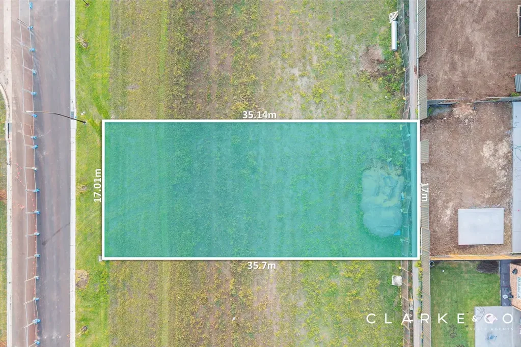 Lochinvar  BUILD YOUR DREAM HOME TODAY!