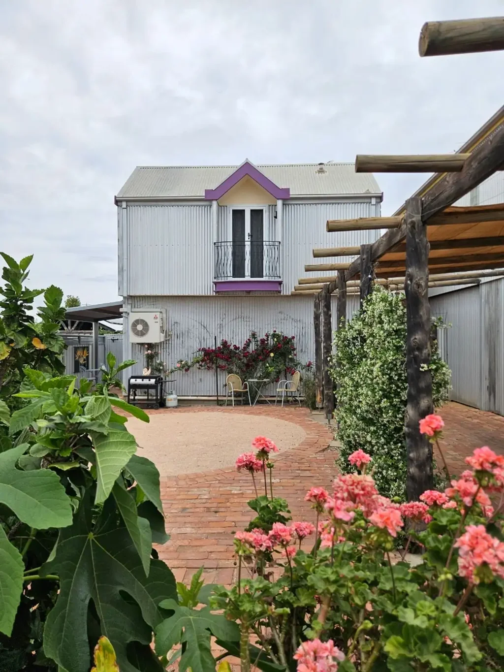 Mildura 1房  The Love Shack….