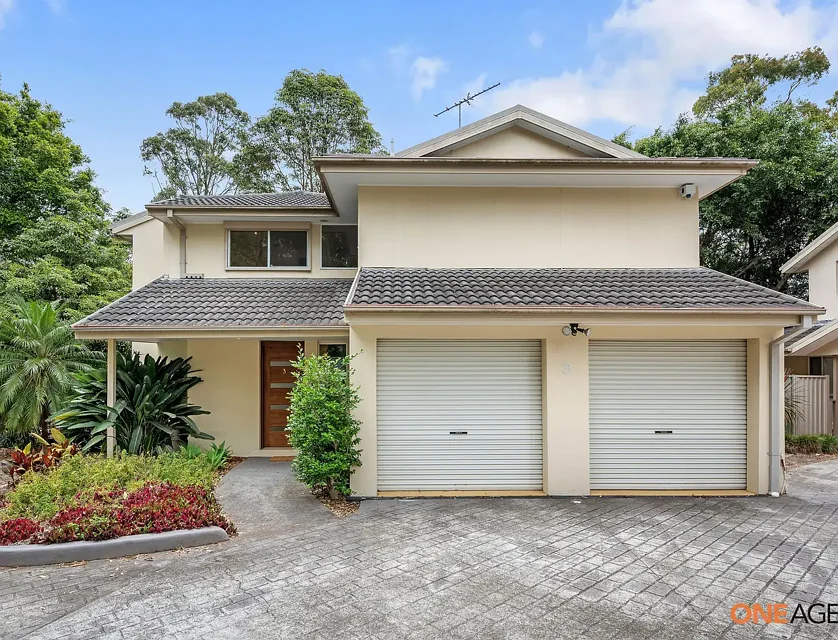 3/1 Barry Road, Menai, NSW 2234, 3房, 2浴, Townhouse