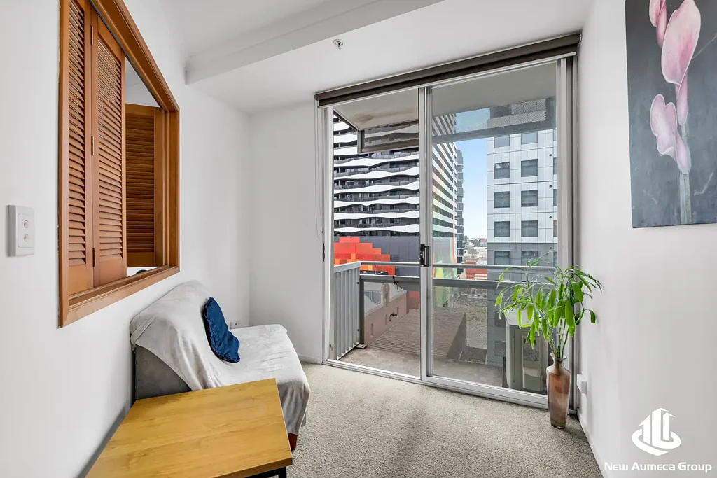 Carlton 2Moenga Great Value for Investor at Fantastic Location
