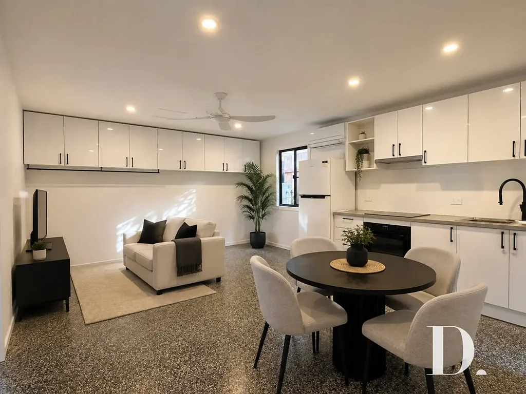 Modern Living by the Beach - Including Water & Internet