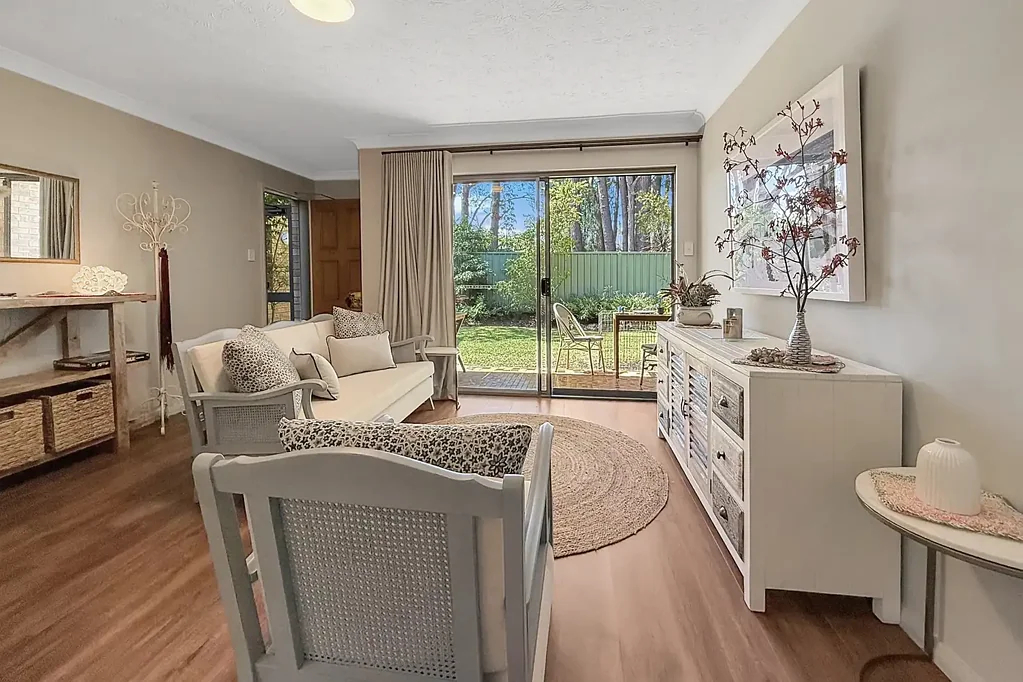 Privacy, tranquility & fully furnished