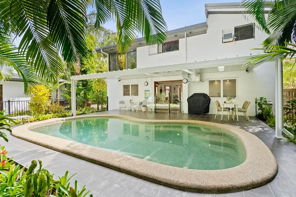 Yorkeys Knob 4房  A Tranquil Tropical Home on a Rare Double Block