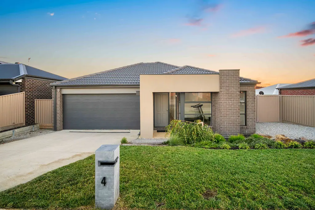 4 Pelican Drive, Winter Valley, VIC 3358