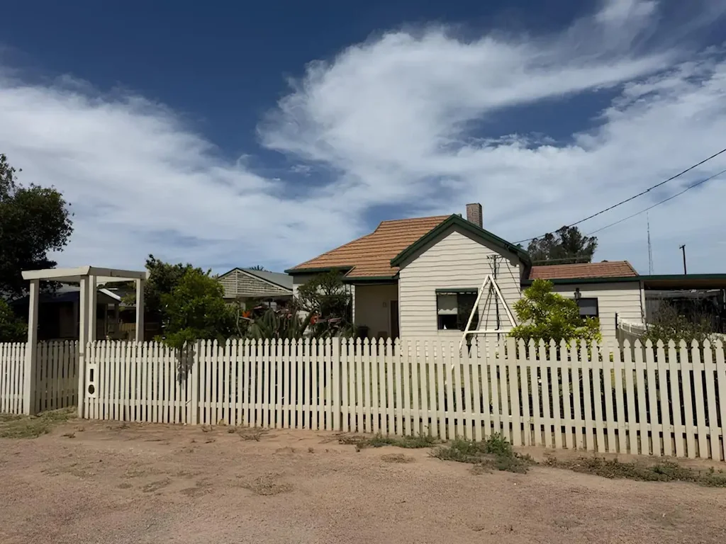 10 Light Road, Cummins, SA 5631