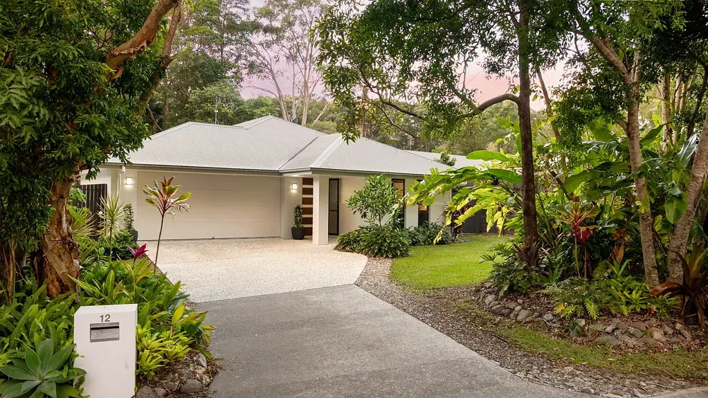 Noosaville 5 Bedroom Backed by forest. Grounded in calm.
