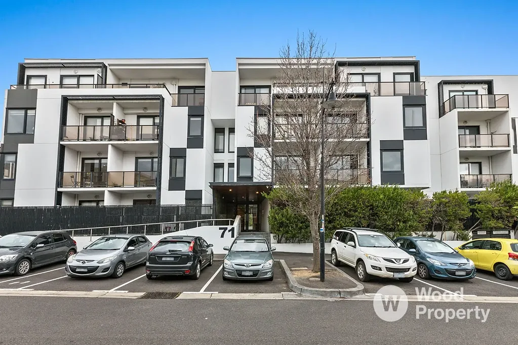 Kensington 2 Bedroom Corner Positioned, North Facing Living in a Lifestyle Location