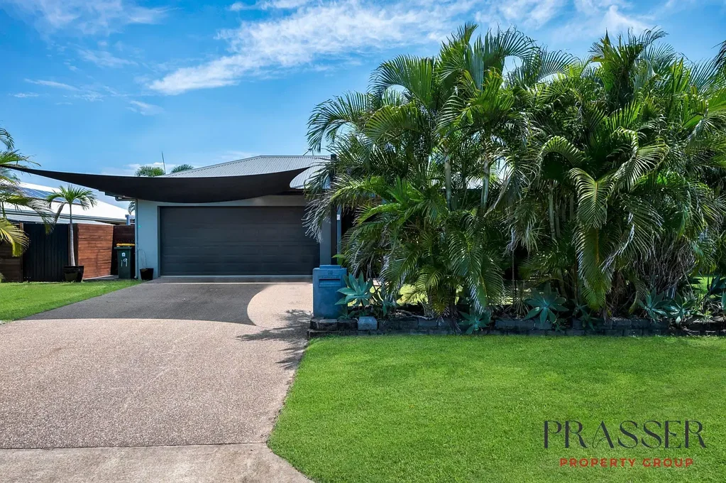 Beautiful Family Home in Bushland Beach! - 3 Month Lease Term Opportunity