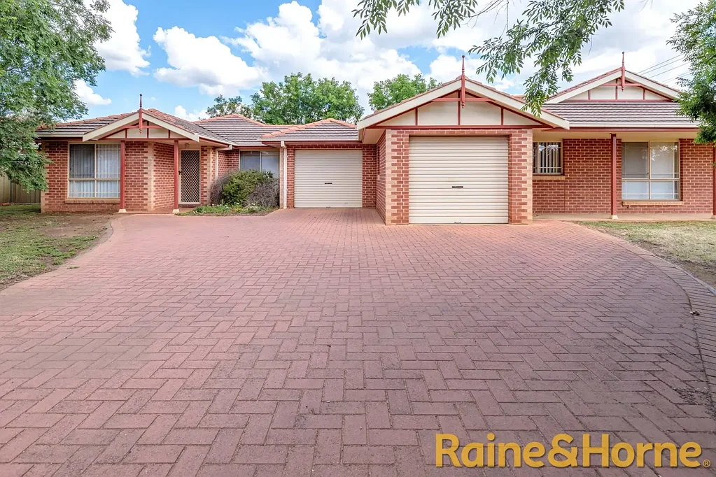 11A & 11B Boundary Road, Dubbo, NSW 2830