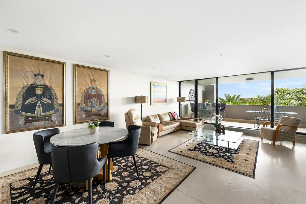 Seaforth 3 Bedroom Trophy luxury apartment in the village with middle harbour and cityscape views