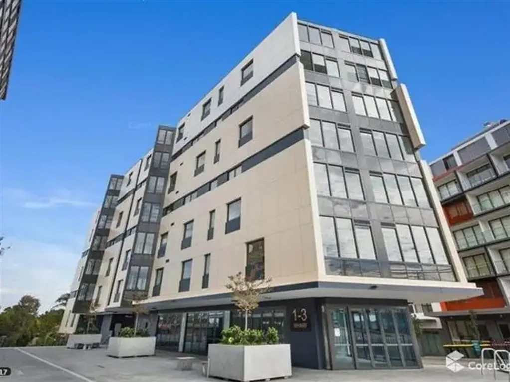 Immaculately furnished one bedroom apartment with water view