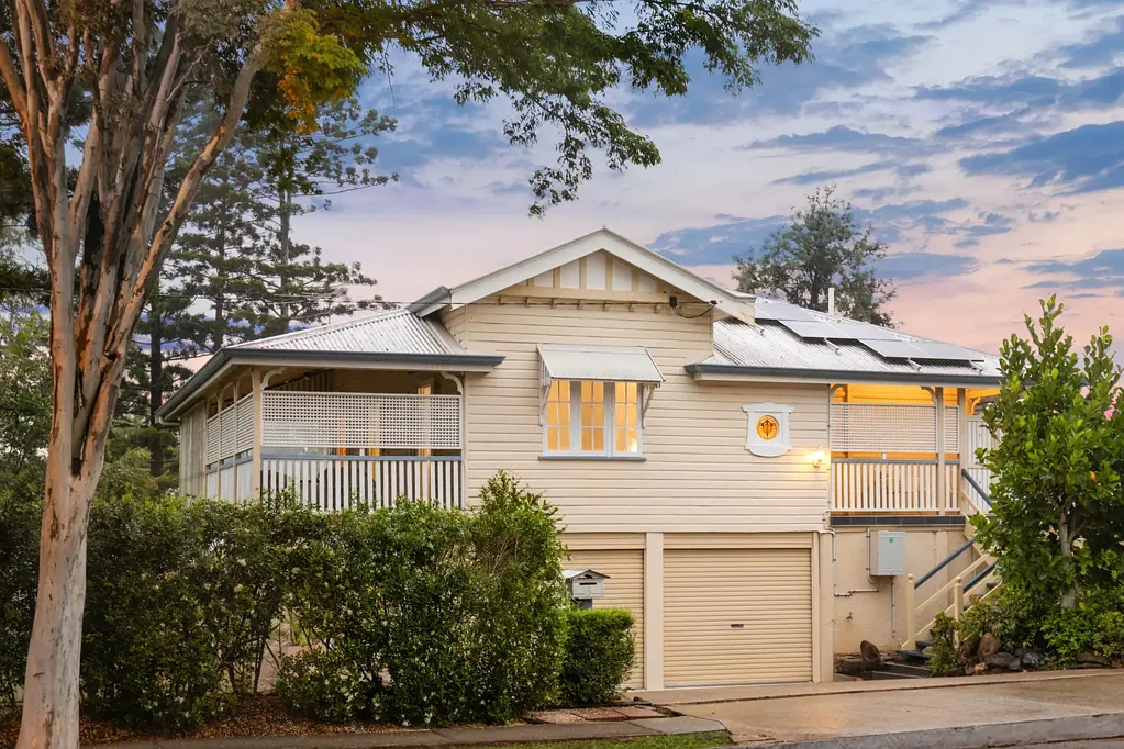 6 Isles Road, Indooroopilly, QLD 4068