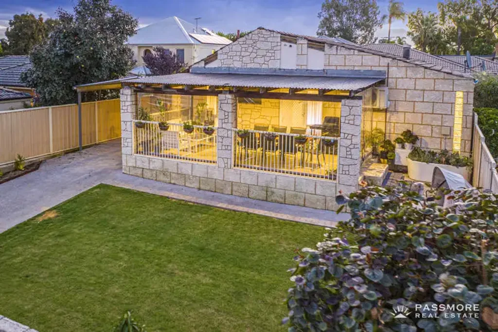 Wilson 4房  STYLE & PRIVACY IN A RIVERSIDE LOCATION