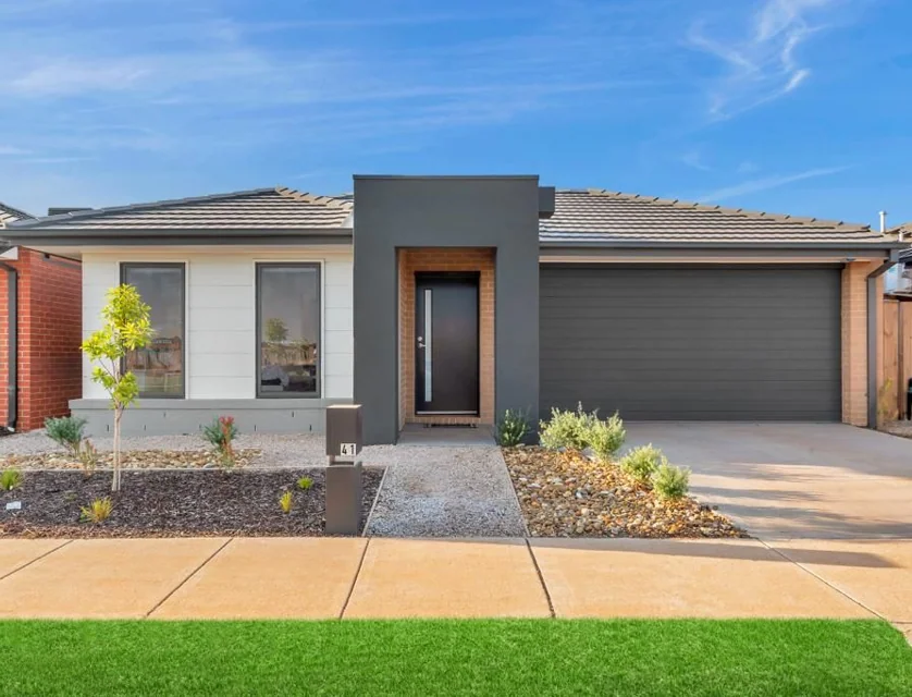 41 Lynwood drive, Thornhill Park, North West Melbourne, 3 침실, 2 욕실, House