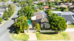 2 Turnberry Court, Robina