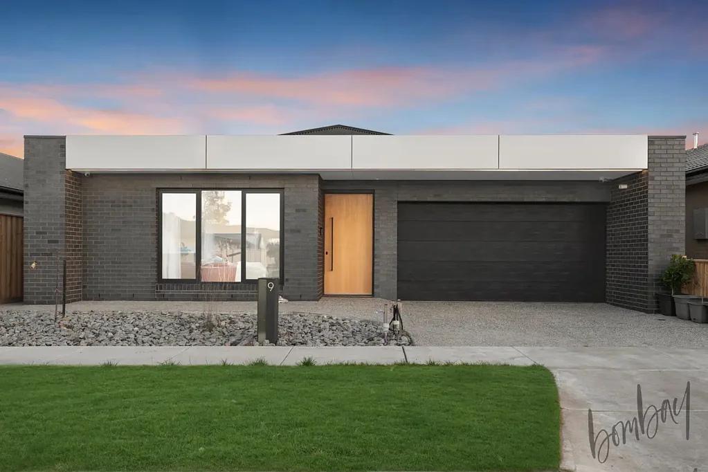 9 Zaatar Street, Mickleham, VIC 3064