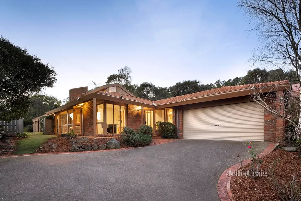 65 Maroong Drive, Research, VIC 3095