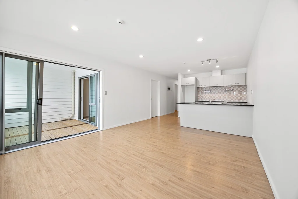 Stylish Newly Renovated 3-Bedroom Apartment