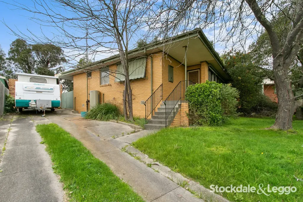 18 Howard Avenue, Churchill, VIC 3842
