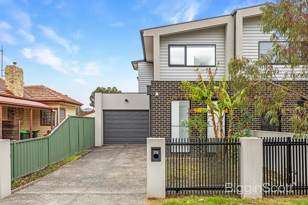 Altona North 4Habitaciones Grand Family Dimensions with Multiple Living Zones & Unrivalled Convenience