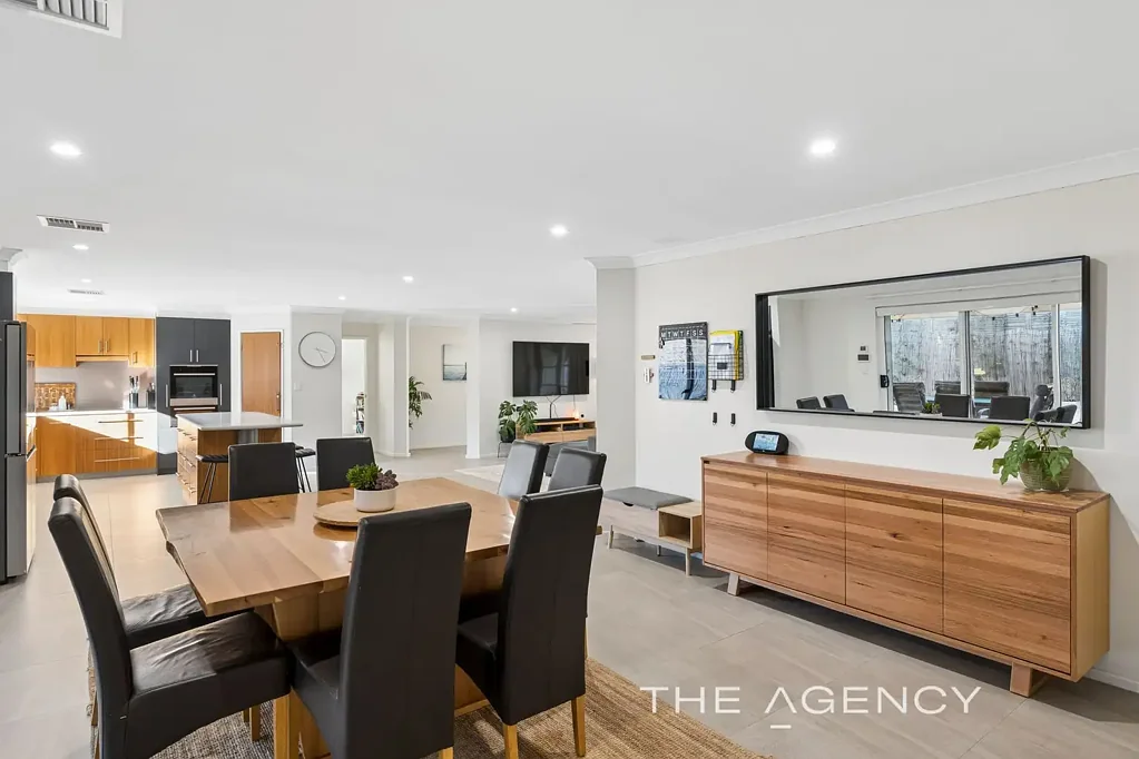 Hillarys 5Moenga Laid-Back Luxury Wrapped in Nature!