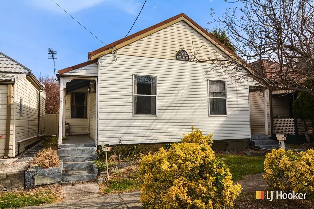 3 Bedroom Home close to Main Street