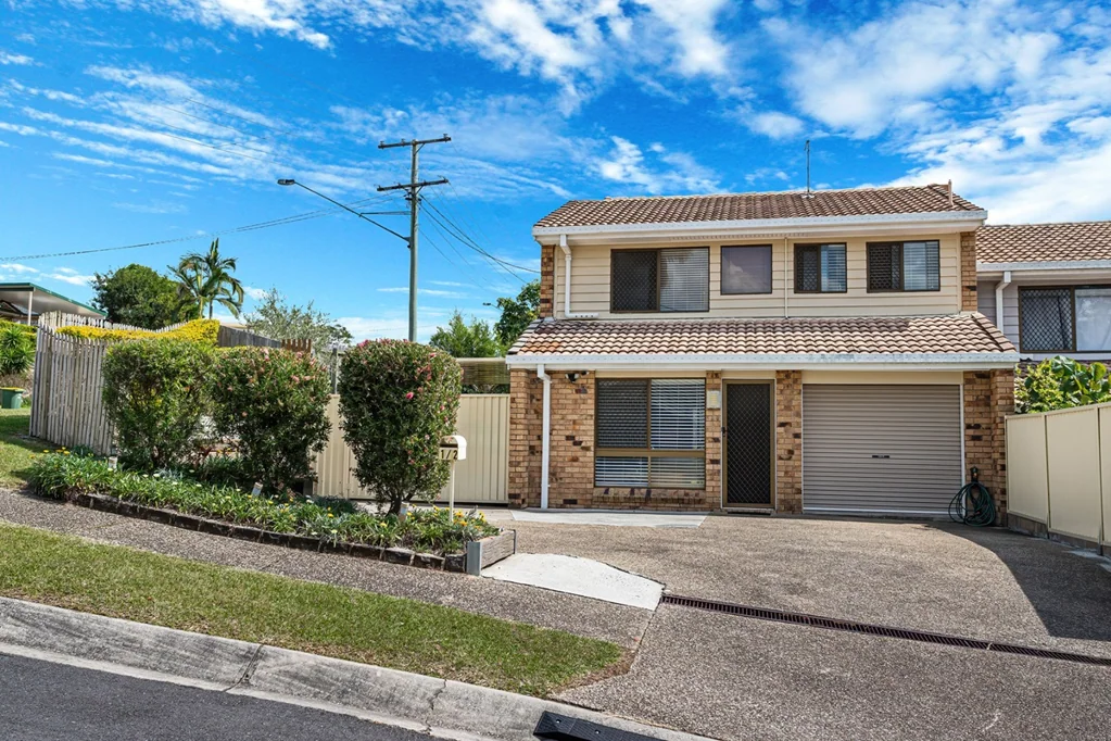 1/2 Delanty Court, Edens Landing, QLD 4207