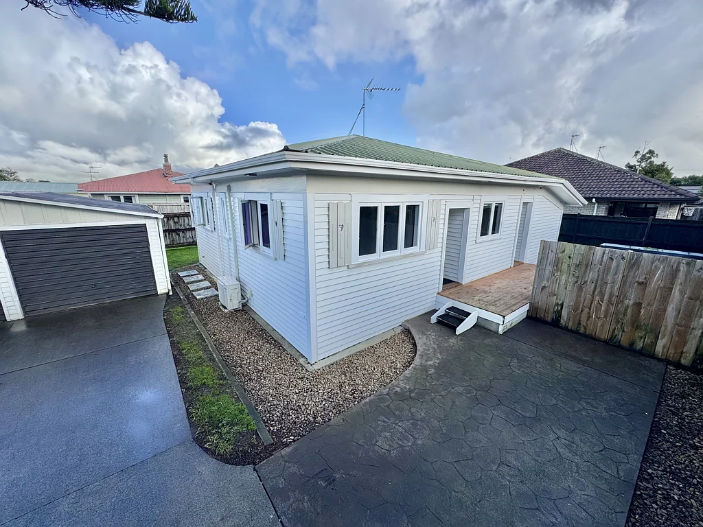 Tuakau 3침실 Renovated and Refreshed