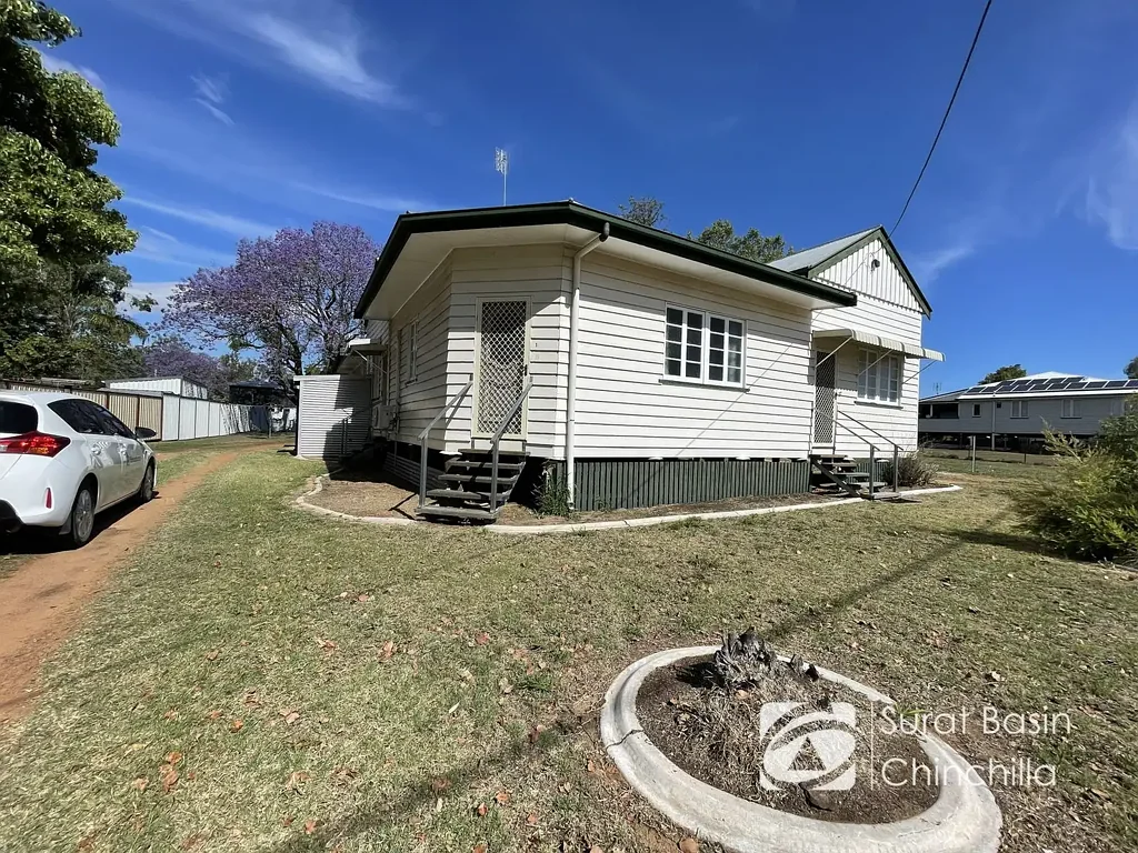 Fully Furnished & Conveniently Located – Move Straight In!