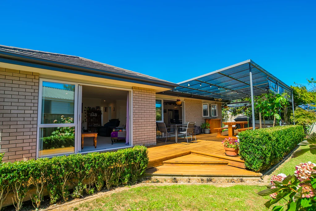 Coromandel 3Zimmer Brick & Tile, Three Double Bedrooms.