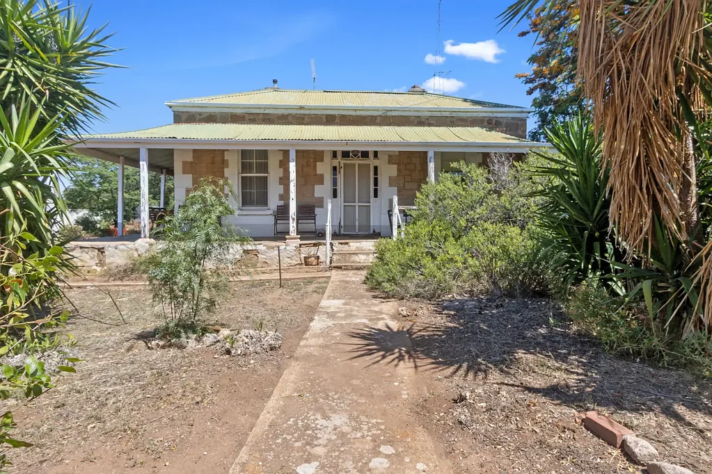 8 Broughton Road, Yacka, SA 5470