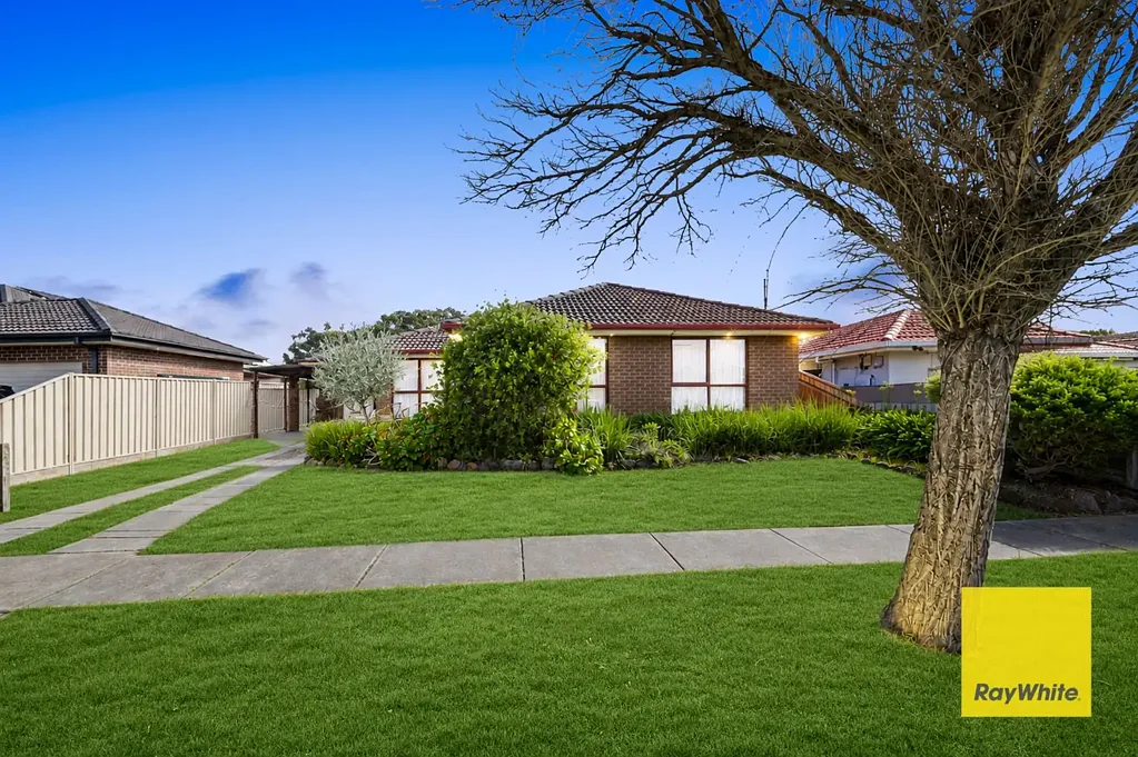 Hoppers Crossing 3 Slaapkamer Prime Location & Development Potential (STCA)