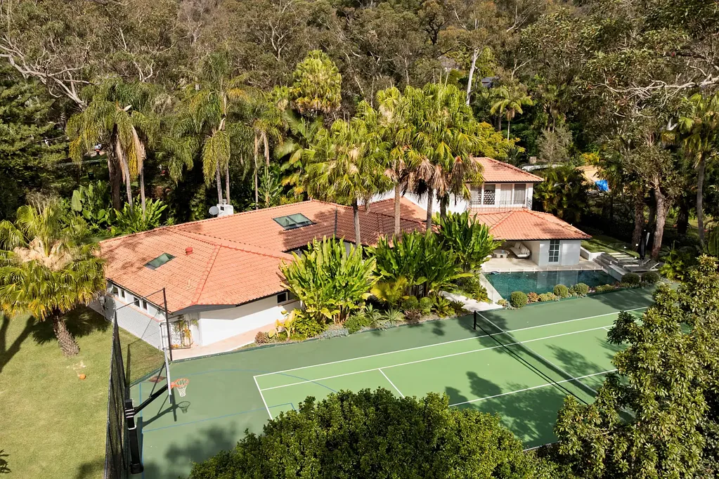 Avalon Beach 5房 Avalon 庄园内非凡的度假村式家庭生活 Resort-inspired family living on an extraordinary Avalon estate