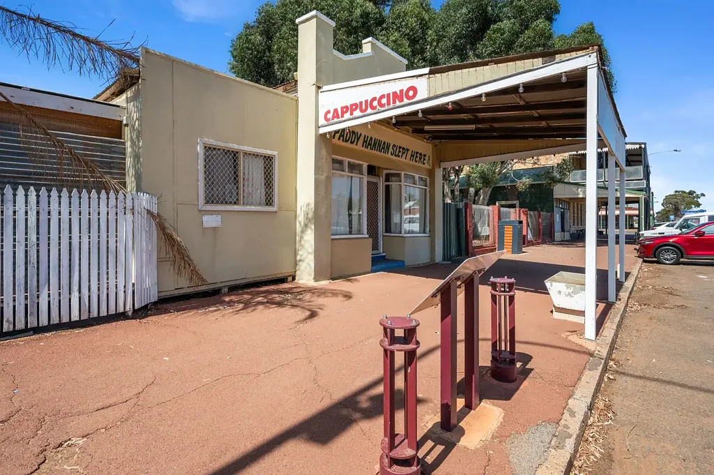 69 Bayley Street, Coolgardie, WA 6429