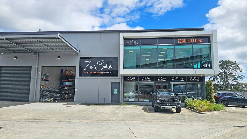 Silverdale OUTSTANDING INDUSTRIAL OPPORTUNITY