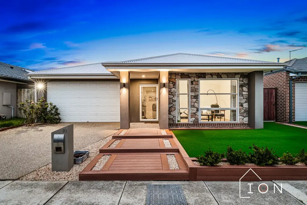 10 Athletic Circuit, Clyde, VIC 3978