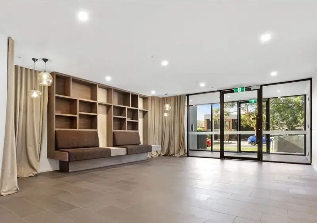 Bright Modern Beauty