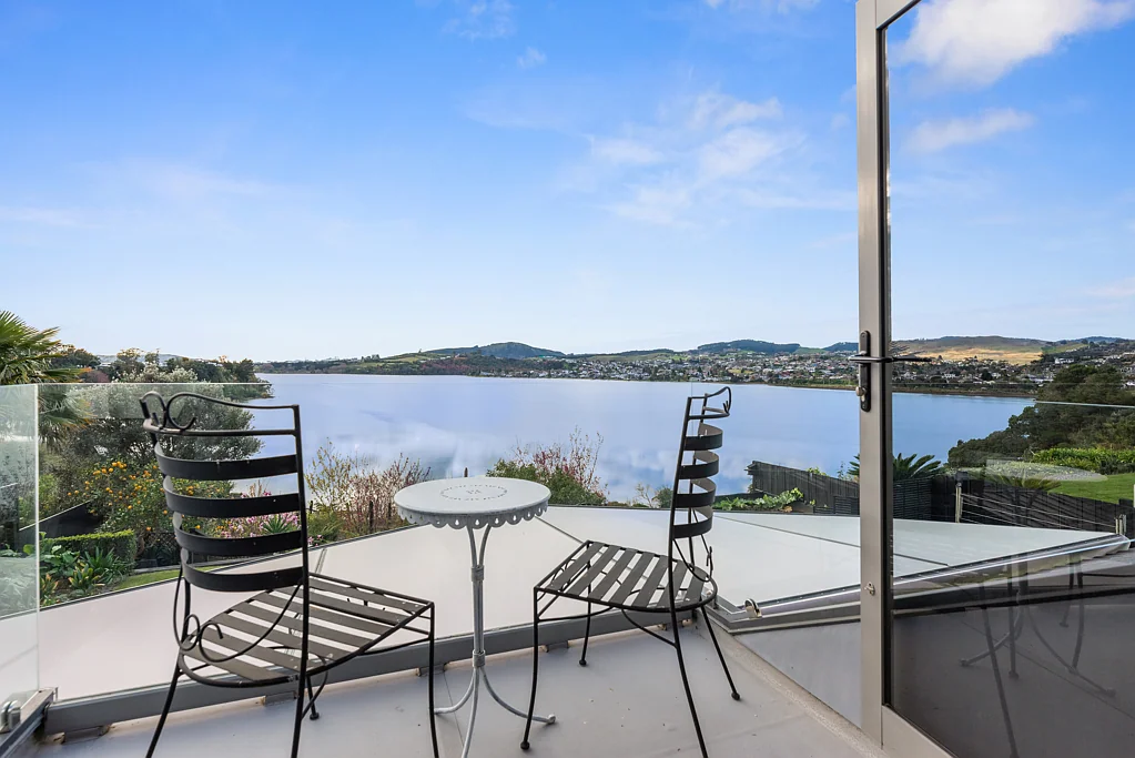 Maungatapu 4Kwarto Wake up to water views