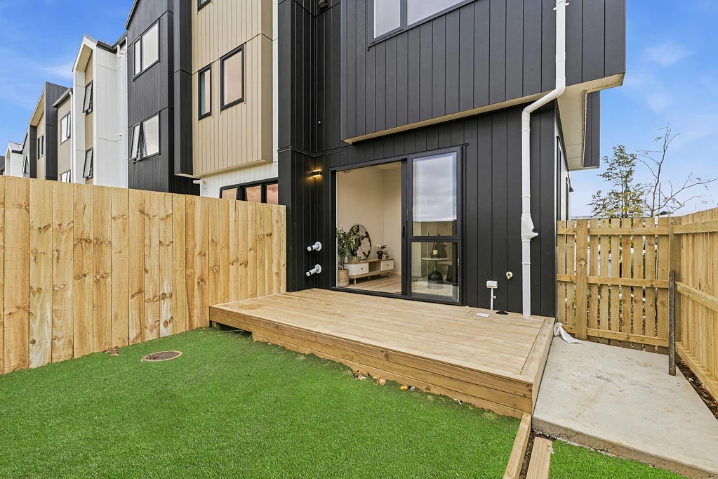Flat Bush 3ห้องนอน Selling Fast- Ormiston – Stage 1 Release